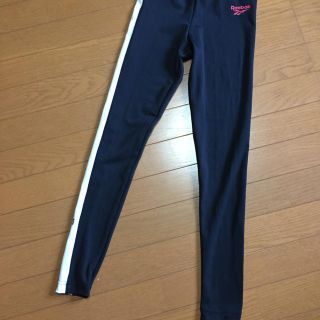 リーボック(Reebok)のリーボッククラッシックレギンスＳとチャンピオントップスセットです(レギンス/スパッツ)