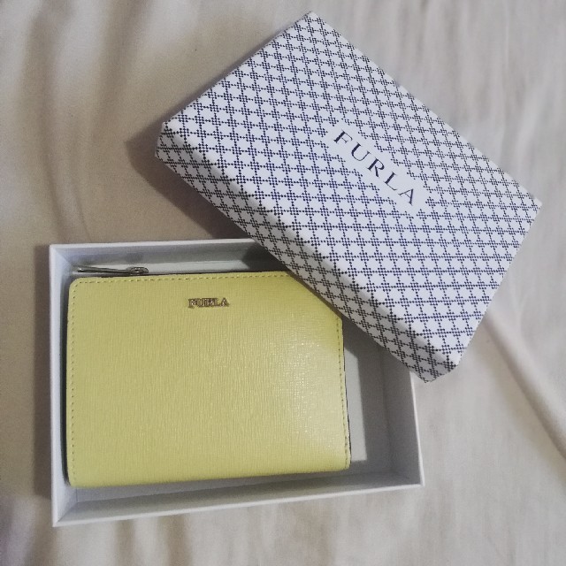 Furla(フルラ)の専用*FURLA バイフォールドウォレット　黄色 メンズのファッション小物(折り財布)の商品写真