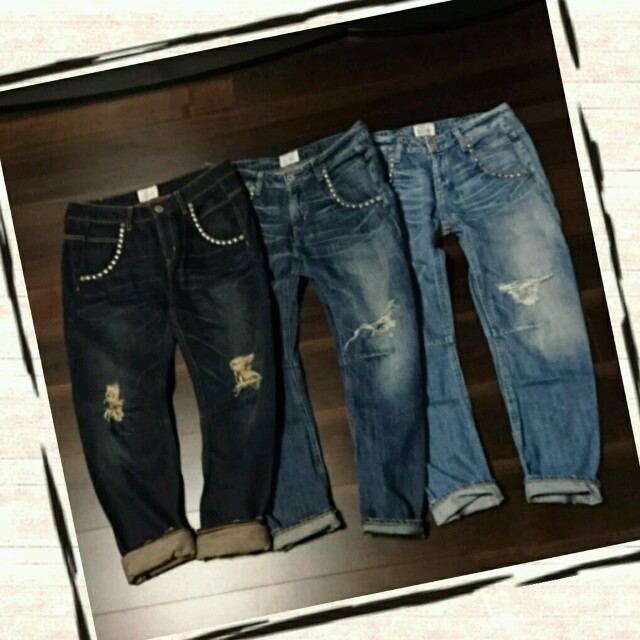 アングリッド スタッズサルエルデニム  size 25  DI81