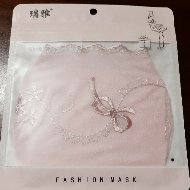 ファッション　マスク　ピンク　刺繍 レディースのファッション小物(その他)の商品写真