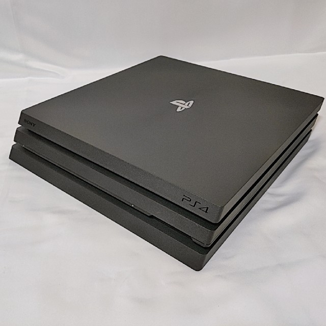 PS4 Pro CUH-7000B ジェットブラック PS4 Pro CUH-7000B ジェットブラック