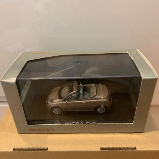 ニッサン(日産)の左ハンドル(LHD) 1/43 Nissan MICRA C+C 日産マイクラ(ミニカー)