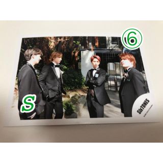 ⑥ SixTONES 公式写真　台湾(アイドルグッズ)