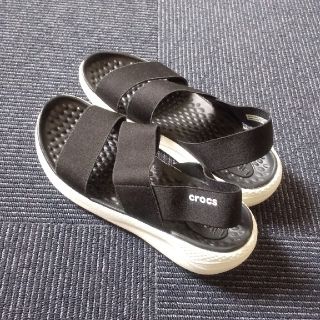 クロックス(crocs)の【レン様専用】クロックス ライトライド ストレッチ サンダル ウィメン(サンダル)