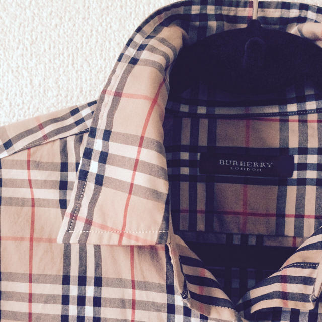 BURBERRY(バーバリー)の Burberryバーバリーチェックシャ レディースのトップス(シャツ/ブラウス(長袖/七分))の商品写真