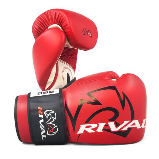 Rival ボクシンググローブ 10oz レッド Rival ボクシンググローブ 10oz レッド