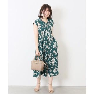 ラトータリテ(La TOTALITE)の新品☆La Totaliteフラワープリント シャツワンピース☆ラトータリテ(ひざ丈ワンピース)