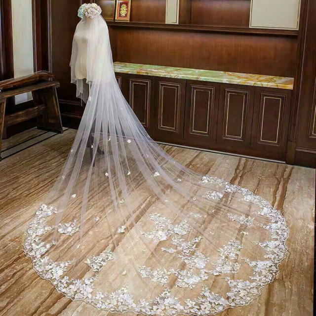 結婚式 コームあり 髪飾り 花嫁 きれい レース花ウエディングロングベールの通販 By ツナグ S Shop ラクマ 結婚式 コームあり 髪飾り 花嫁 きれい レース花ウエディングロングベールの通販 By ツナグ S Shop ラクマ