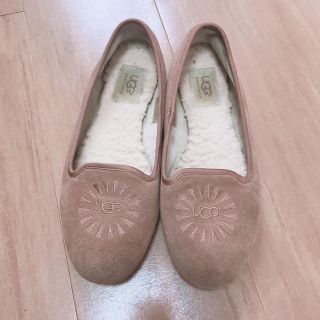 アグ(UGG)のUGG ムートン フラットシューズ 23cm(スリッポン/モカシン)