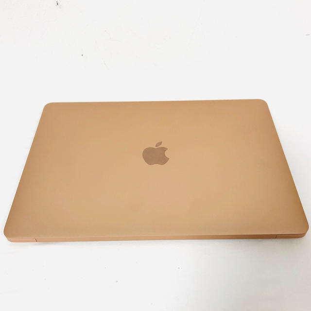 Mac (Apple)(マック)の美品　MacBook Air 13インチ　2019 MVFN2J/A  スマホ/家電/カメラのPC/タブレット(ノートPC)の商品写真