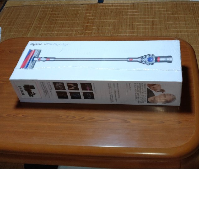 新品未開封】Dyson V7 Fluffy Origin SV11 TI 正規品新品 生活家電