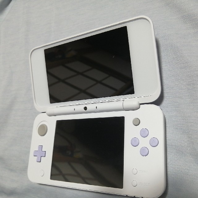 携帯用ゲーム機本体2DS  LL