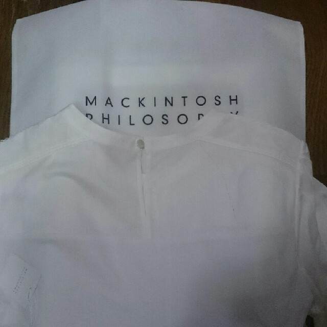 MACKINTOSH PHILOSOPHY(マッキントッシュフィロソフィー)のオフィス用ブラウス レディースのトップス(シャツ/ブラウス(半袖/袖なし))の商品写真