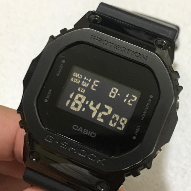 時計「美品」「送料込み」G-SHOCK GM-5600B-1JF 反転液晶