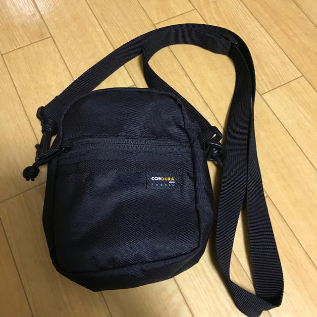 GU(ジーユー)のCORDURA GU Shoulder Bag Black メンズのバッグ(ショルダーバッグ)の商品写真