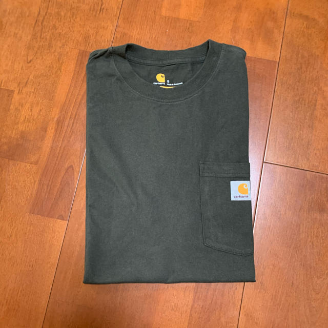 carhartt(カーハート)のS 新品 カーハートWIP ロゴ ポケット Tシャツ カーキ メンズのトップス(Tシャツ/カットソー(半袖/袖なし))の商品写真