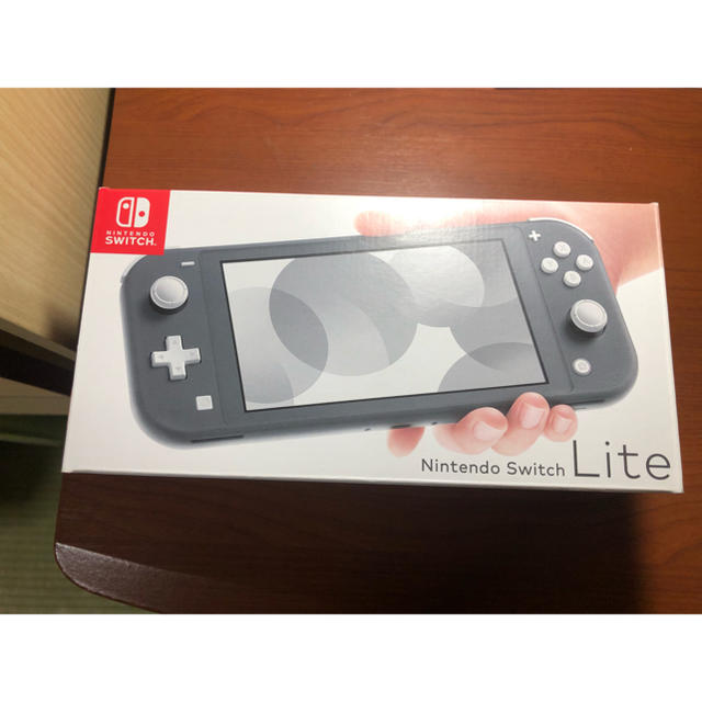 ニンテンドー Switch light グレー 美品