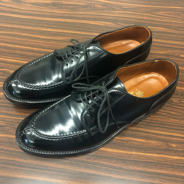 Alden(オールデン)の【美品】オールデン 2451 NST ブラック コードバン 8 1/2 メンズの靴/シューズ(ドレス/ビジネス)の商品写真