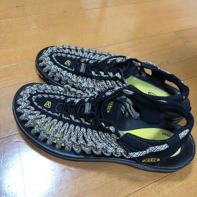 KEEN(キーン)の値下げ　KEEN UNEEK ユニーク　サンダル　27.5  メンズの靴/シューズ(サンダル)の商品写真