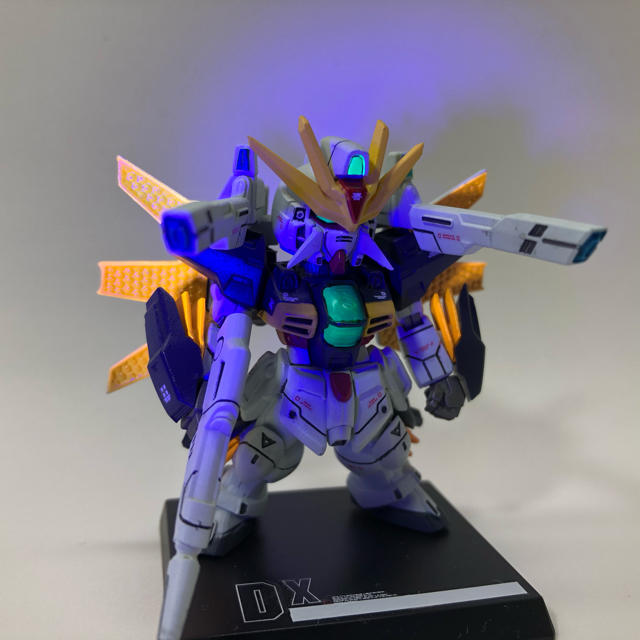 全身各所に独自にデカールを付着ガンダムダブルエックス　ガンダムコンバージ  完成品