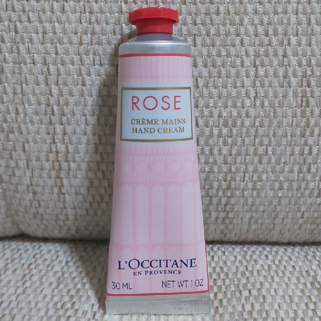 L'OCCITANE(ロクシタン)のL'OCCITANE ハンドクリーム コスメ/美容のボディケア(ハンドクリーム)の商品写真