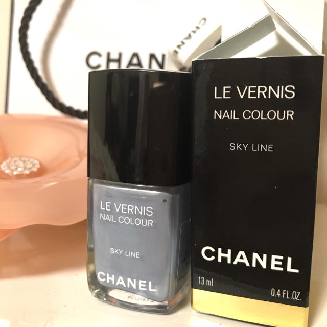 CHANEL(シャネル)の限定色🎀新品✨シャネル　ネイル💅 コスメ/美容のネイル(マニキュア)の商品写真