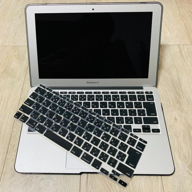 Apple(アップル)のMacBook Air スマホ/家電/カメラのPC/タブレット(ノートPC)の商品写真