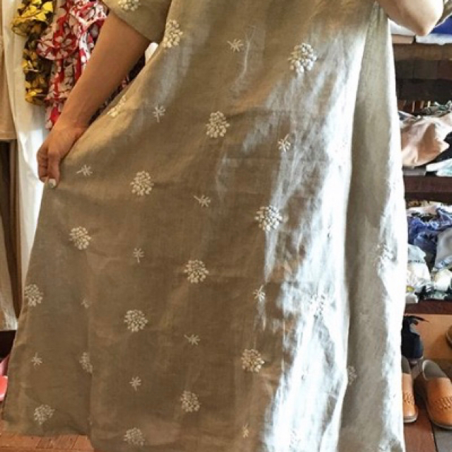 Nest Robe Tutie リネンボタニカル刺繍ワンピースの通販 By たいがさん S Shop ネストローブならラクマ Nest Robe Tutie リネンボタニカル刺繍ワンピースの通販 By たいがさん S Shop ネストローブならラクマ