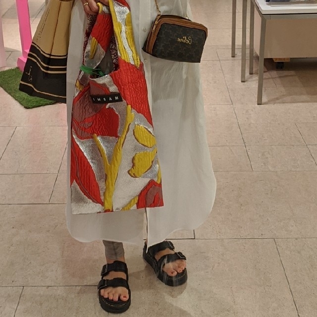 Marni(マルニ)の新品タグ付 マルニ フラワーカフェ エコバッグ レディースのバッグ(トートバッグ)の商品写真