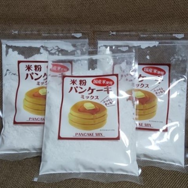 米粉 パンケーキ ミックス  200g × 3袋 食品/飲料/酒の食品(菓子/デザート)の商品写真