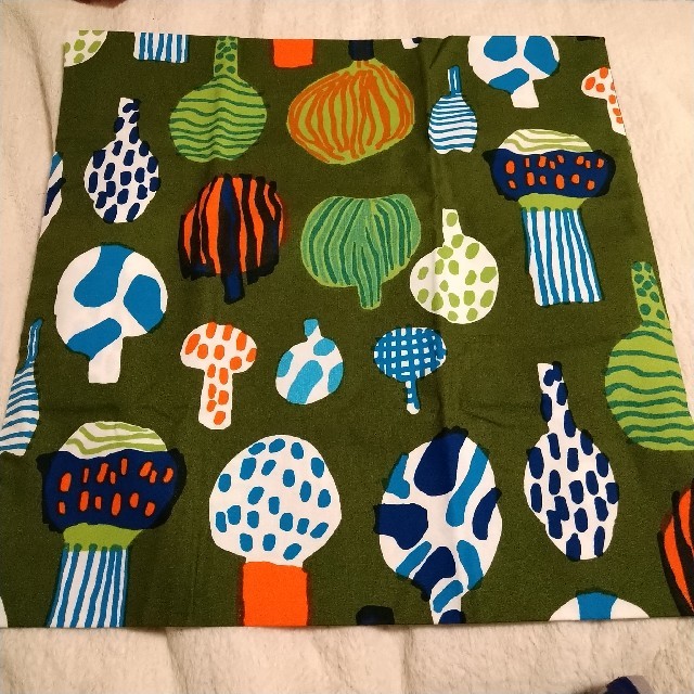 marimekko(マリメッコ)の未使用☆【marimekko】KUUKUNA クッションカバー インテリア/住まい/日用品のインテリア小物(クッションカバー)の商品写真