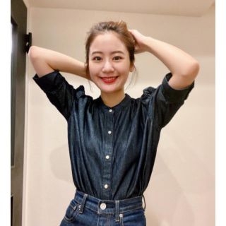 マウジー(moussy)のMOUSSY♡GATHER SLEEVE DENIMブラウス♡パフスリーブ紺(シャツ/ブラウス(半袖/袖なし))