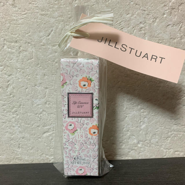 JILLSTUART(ジルスチュアート)の新品未開封JILL STUART リラックス リップエッセンスUV 限定 コスメ/美容のスキンケア/基礎化粧品(リップケア/リップクリーム)の商品写真