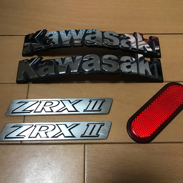 カワサキ(カワサキ)のシーックレットK 様専用！ ZRXⅡエンブレム kawasakiエンブレム 自動車/バイクのバイク(ステッカー)の商品写真
