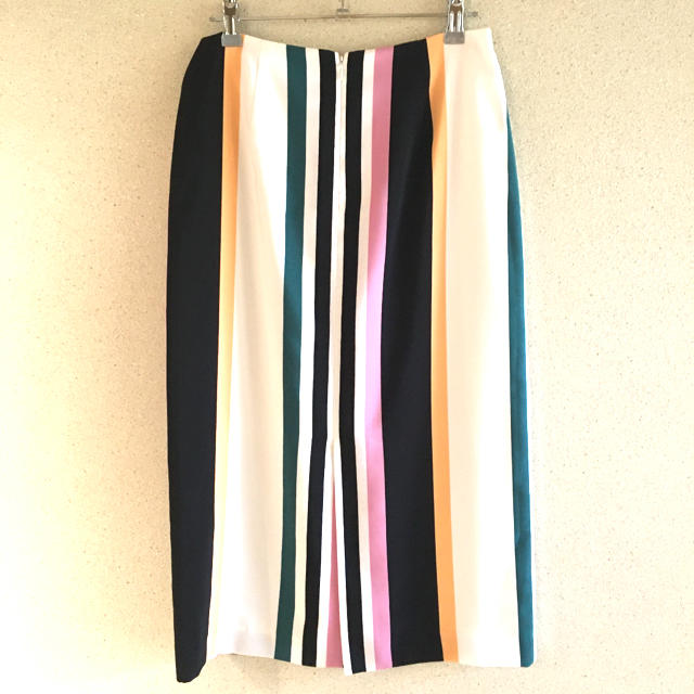 TOMORROWLAND(トゥモローランド)のSALE❤️TOMORROWLAND ❤️マルチストライプロングタイトスカート レディースのスカート(ロングスカート)の商品写真