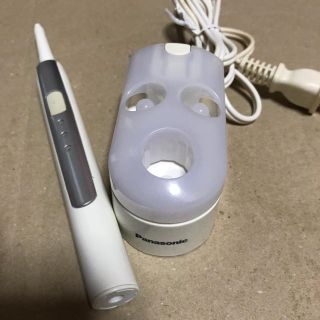 パナソニック(Panasonic)のPanasonic 電動歯ブラシ　EW-DM41(電動歯ブラシ)