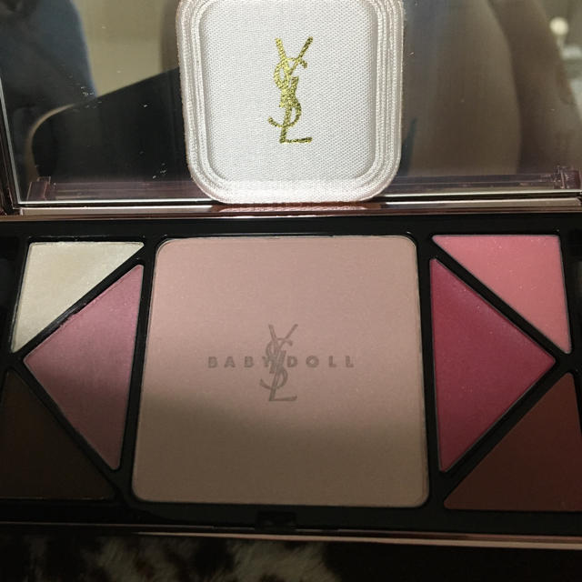 Yves Saint Laurent Beaute(イヴサンローランボーテ)のジルスチュアート　イヴサンローラン　アイシャドウ　パレット　まとめ売り♡ コスメ/美容のベースメイク/化粧品(アイシャドウ)の商品写真