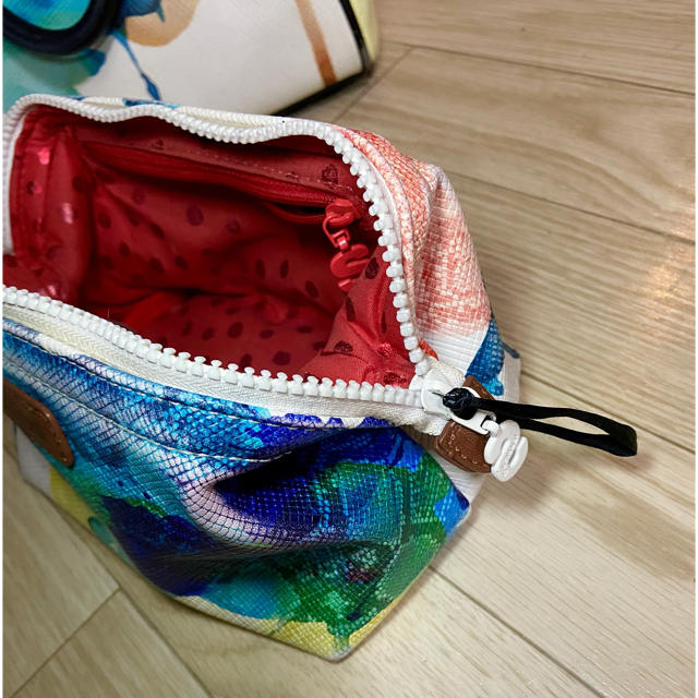 DESIGUAL(デシグアル)のDesigual♡大きめ♡ポーチ♡バニティ♡デシグアル レディースのファッション小物(ポーチ)の商品写真