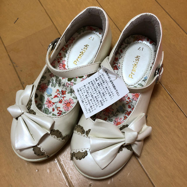 mikihouse(ミキハウス)のおしゃれ靴　 キッズ/ベビー/マタニティのキッズ靴/シューズ(15cm~)(フォーマルシューズ)の商品写真