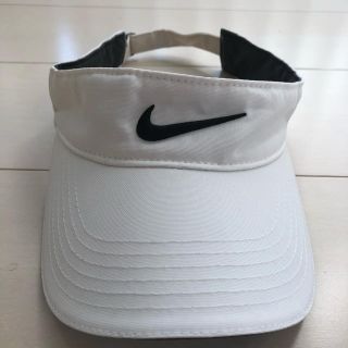 ナイキ(NIKE)のNIKE サンバイザー(サンバイザー)