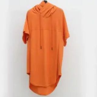 ユリウス(JULIUS)のJULIUS[ユリウス]　ROUND HOODIE 定価2.6万(パーカー)