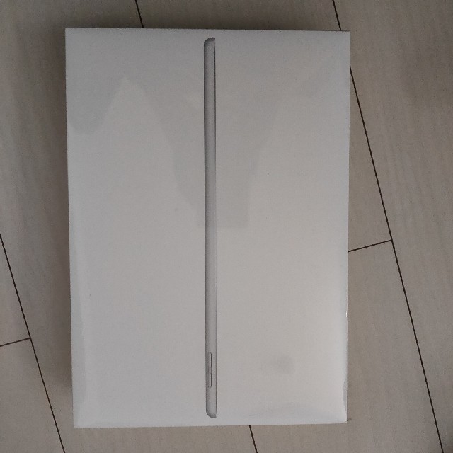 iPad 10.2インチ 第7世代 Wi-Fi 128GB シルバーApple