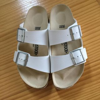 ビルケンシュトック(BIRKENSTOCK)の【pepe様専用】ビルケンシュトック アリゾナ ホワイト 38(サンダル)