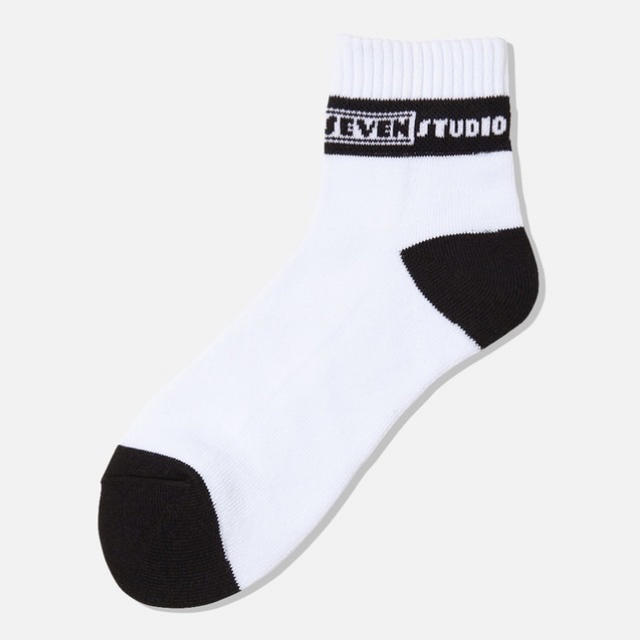GU(ジーユー)の新品！STUDIO SEVEN GU Socks White メンズのレッグウェア(ソックス)の商品写真