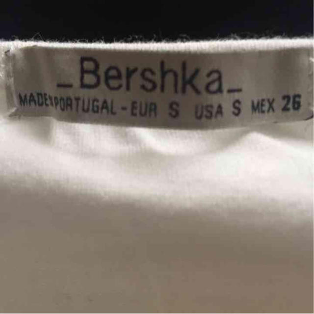 Bershka(ベルシュカ)のbershkaオフショルダートップス レディースのトップス(Tシャツ(長袖/七分))の商品写真