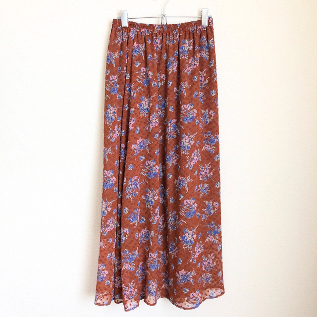 SLOBE IENA(スローブイエナ)のIENA SLOBE ブラウン花柄スカート レディースのスカート(ロングスカート)の商品写真
