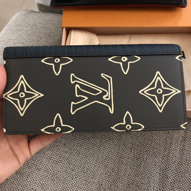 LOUIS VUITTON - ルイヴィトン 財布 ヴァージルアブローの通販 by sss
