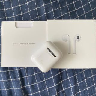 アップル(Apple)のairpods(第1世代)(ヘッドフォン/イヤフォン)