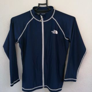 ザノースフェイス(THE NORTH FACE)の美品　ノースフェイスキッズ140　ラッシュガード(水着)