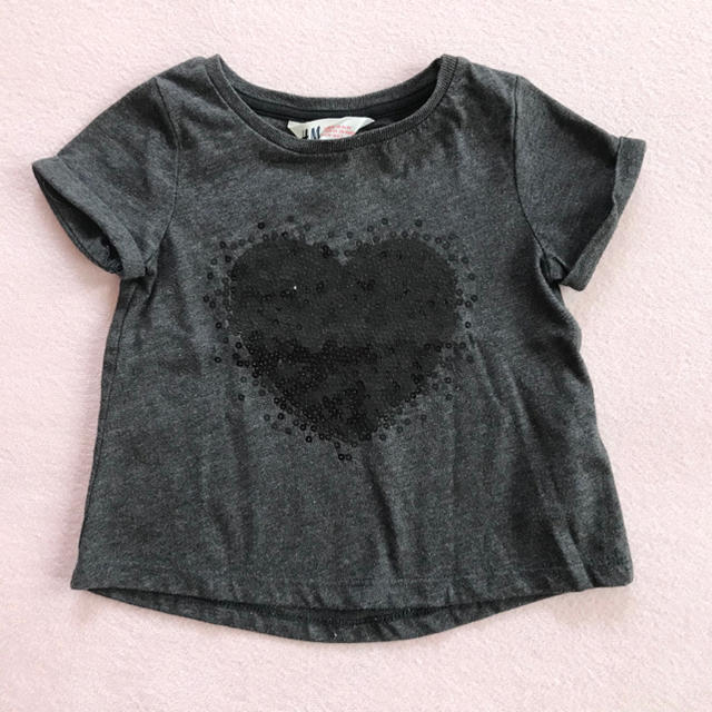 H&M(エイチアンドエム)のTシャツ キッズ/ベビー/マタニティのキッズ服女の子用(90cm~)(Tシャツ/カットソー)の商品写真